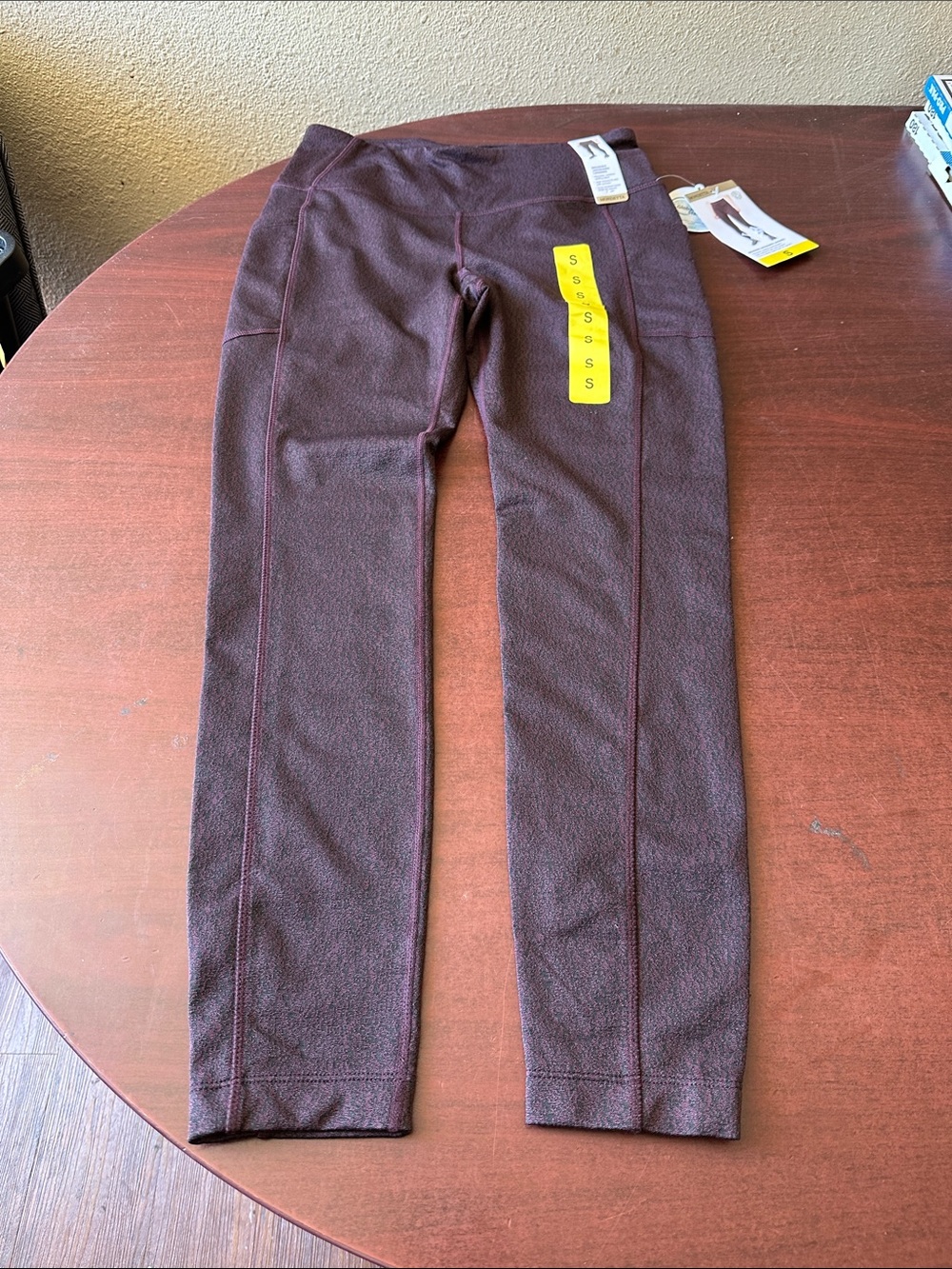 Mondetta Men's Maroon Jogger Pants